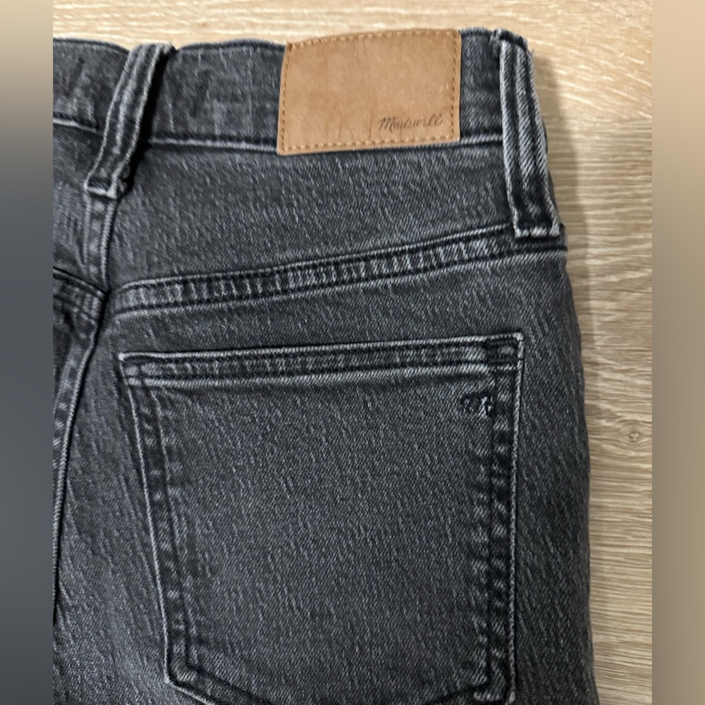 Madewell Women's Perfect Vintage Straight Leg Jeans in Charcoal - Picture 6 of 6